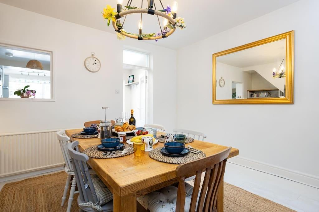 Pure B - Welcoming Bath City 3 Bed House Free Parking & Wifi Eksteriør billede
